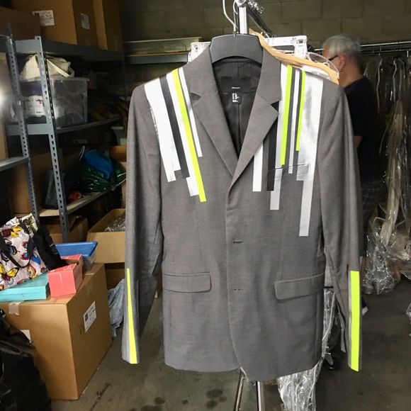 Jacket - Picture 1 of 3